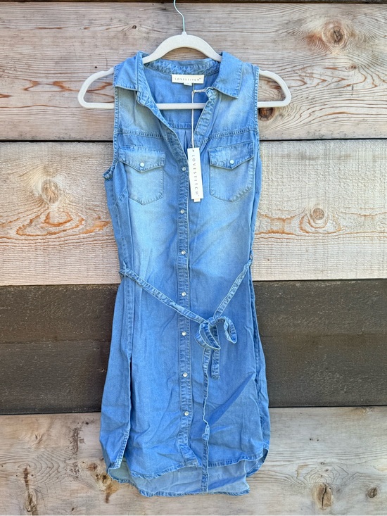 Lovestitch Dresses & Skirts - Lovestitch NWT Light Wash Sleeveless Denim Shirt Dress